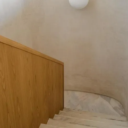 O Poleiro Duplex Lisbona