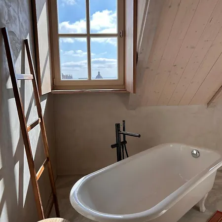 O Poleiro Duplex Lisbona